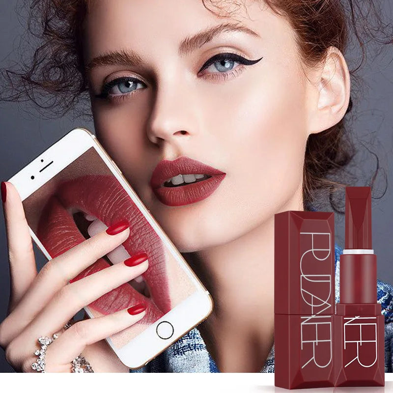 Long-Lasting Lipstick Matte Pumpkin
